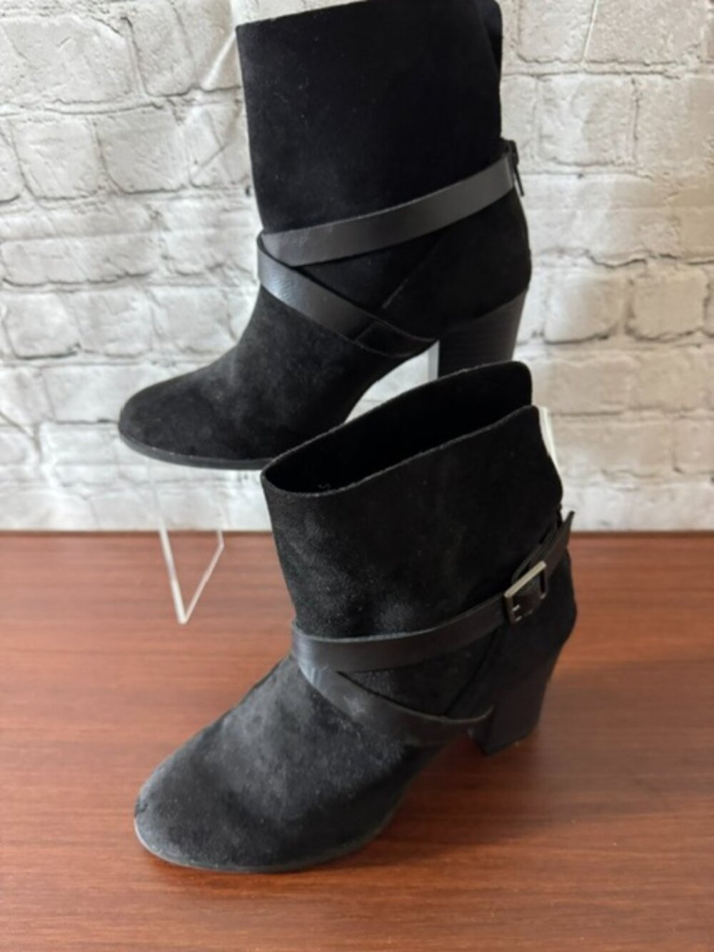 New Directions Black Suede Ankle Boots Block Heel Buckle Back Zip 6.5M EUC